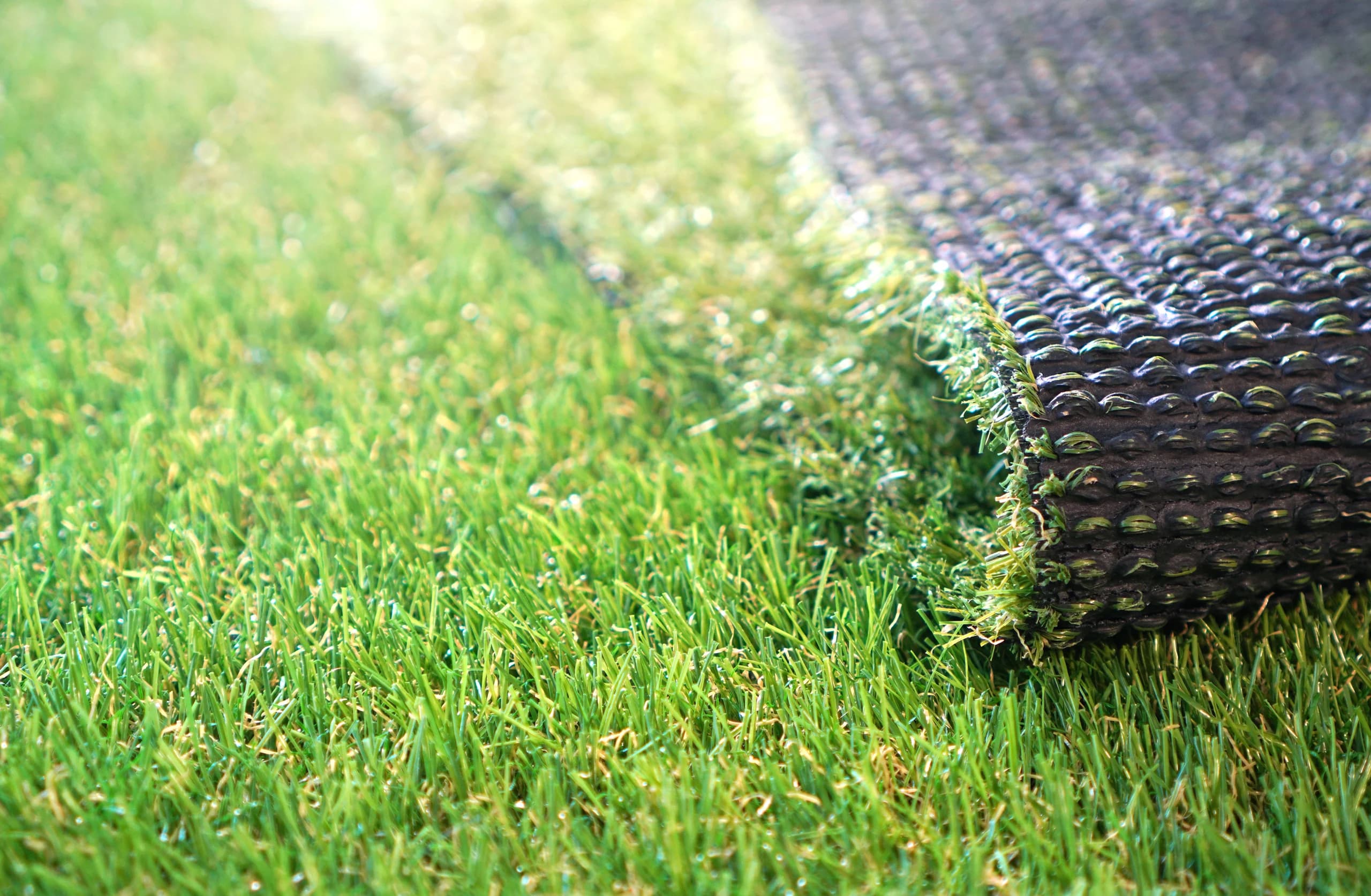 Why is Artificial Turf So Expensive in Canada? A Homeowner's Guide to Pricing