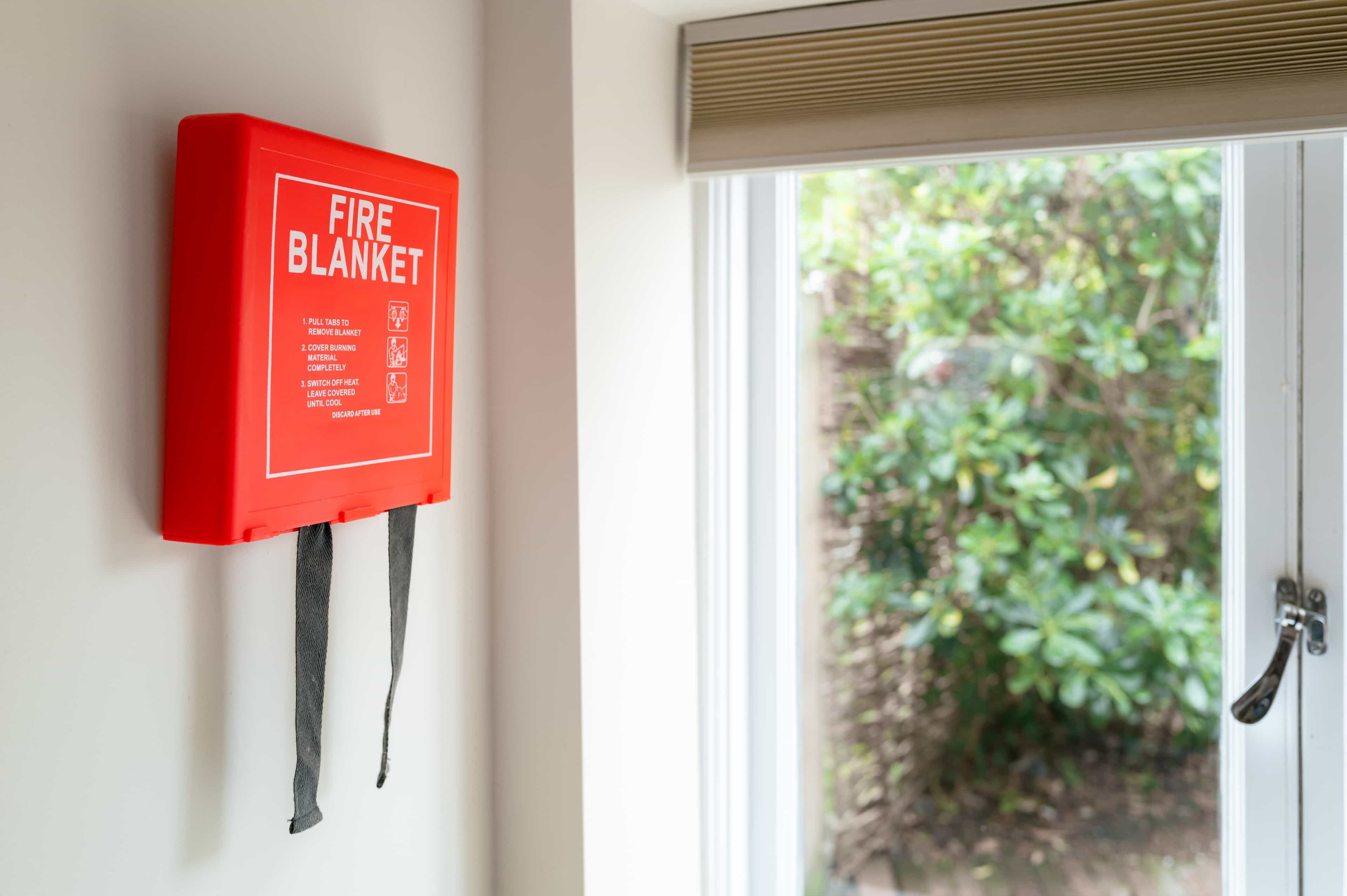 Fire Extinguishers and Fire Blankets: How to Choose, Place, and Maintain a Home Setup That Works