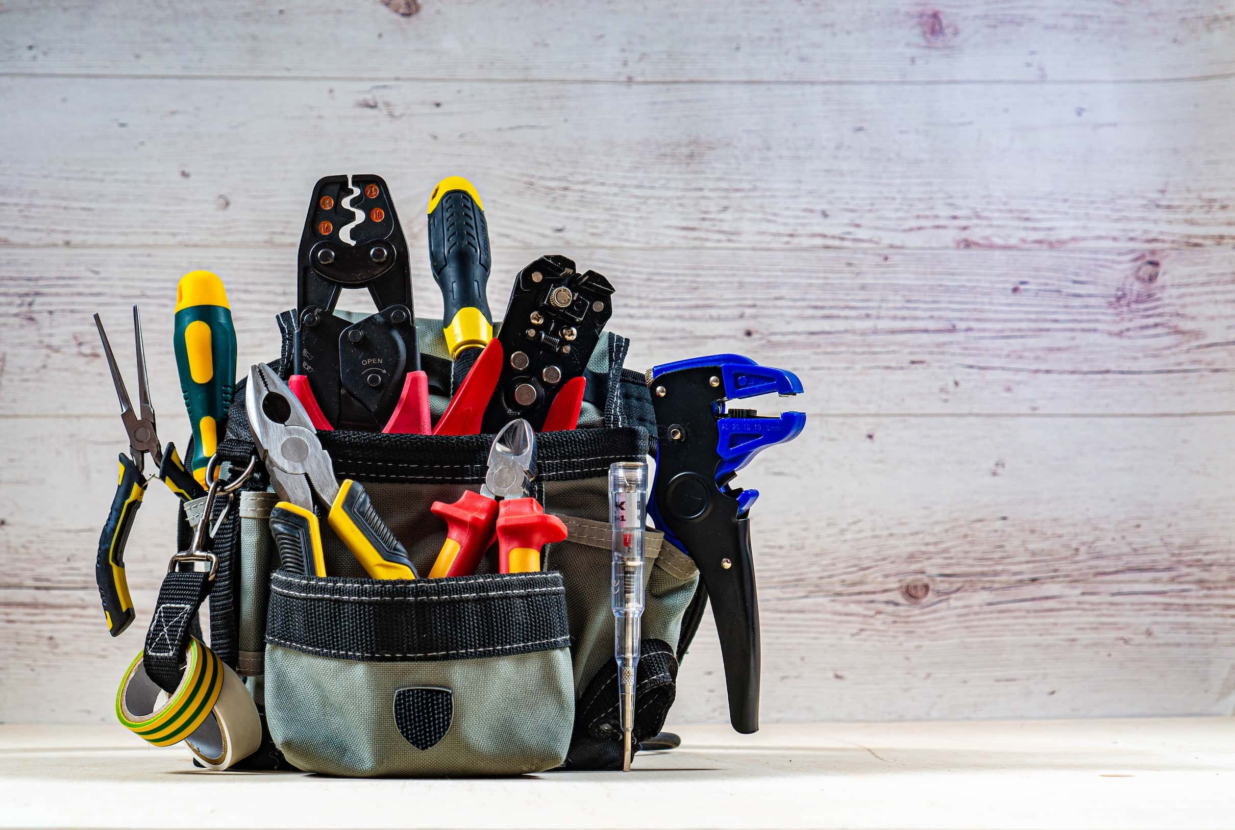 The Beginner's DIY Toolkit: 20 Tools Every Canadian Homeowner Should Own