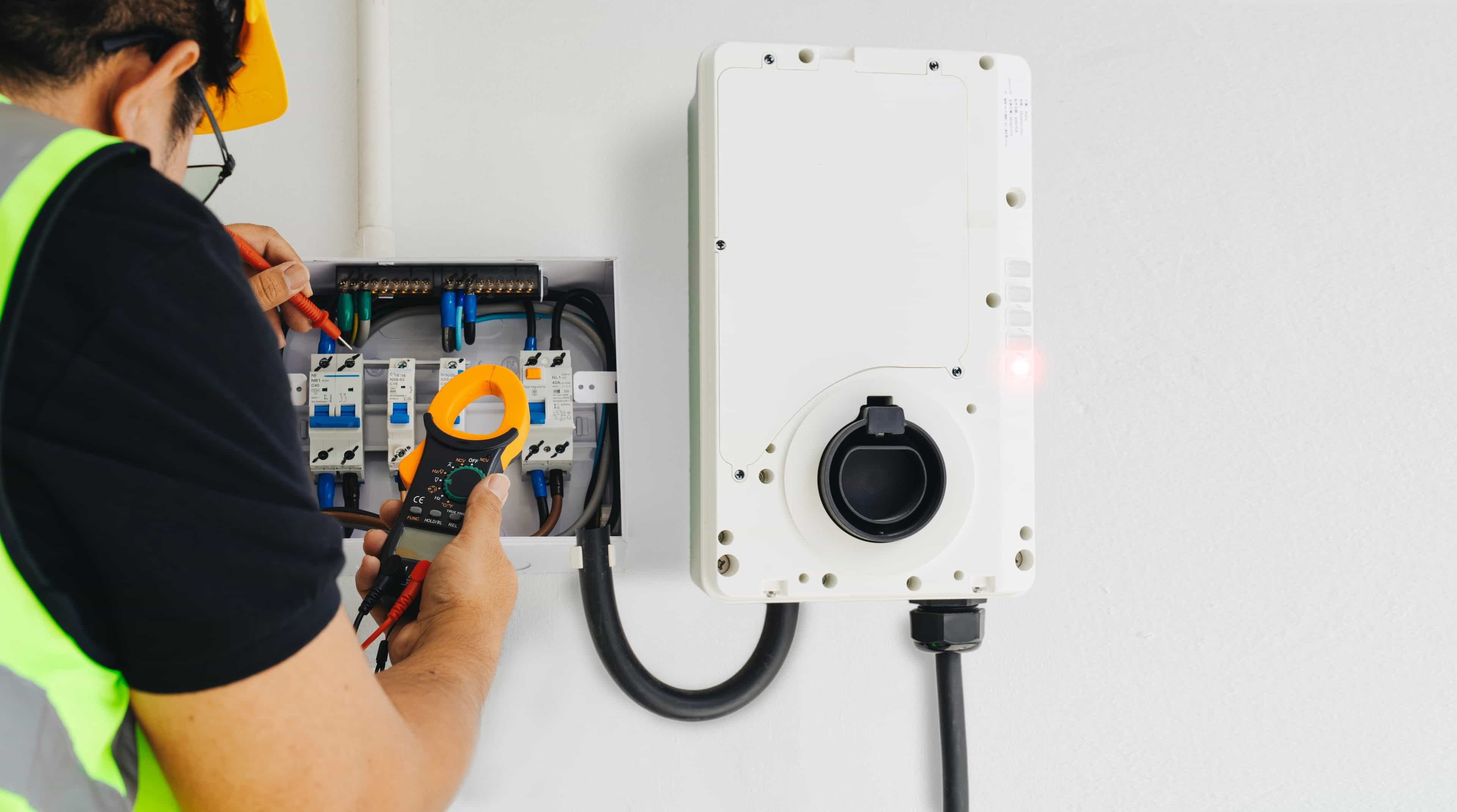100A to 200A Panel Upgrade: Costs, Permits, and ESA Inspection Explained