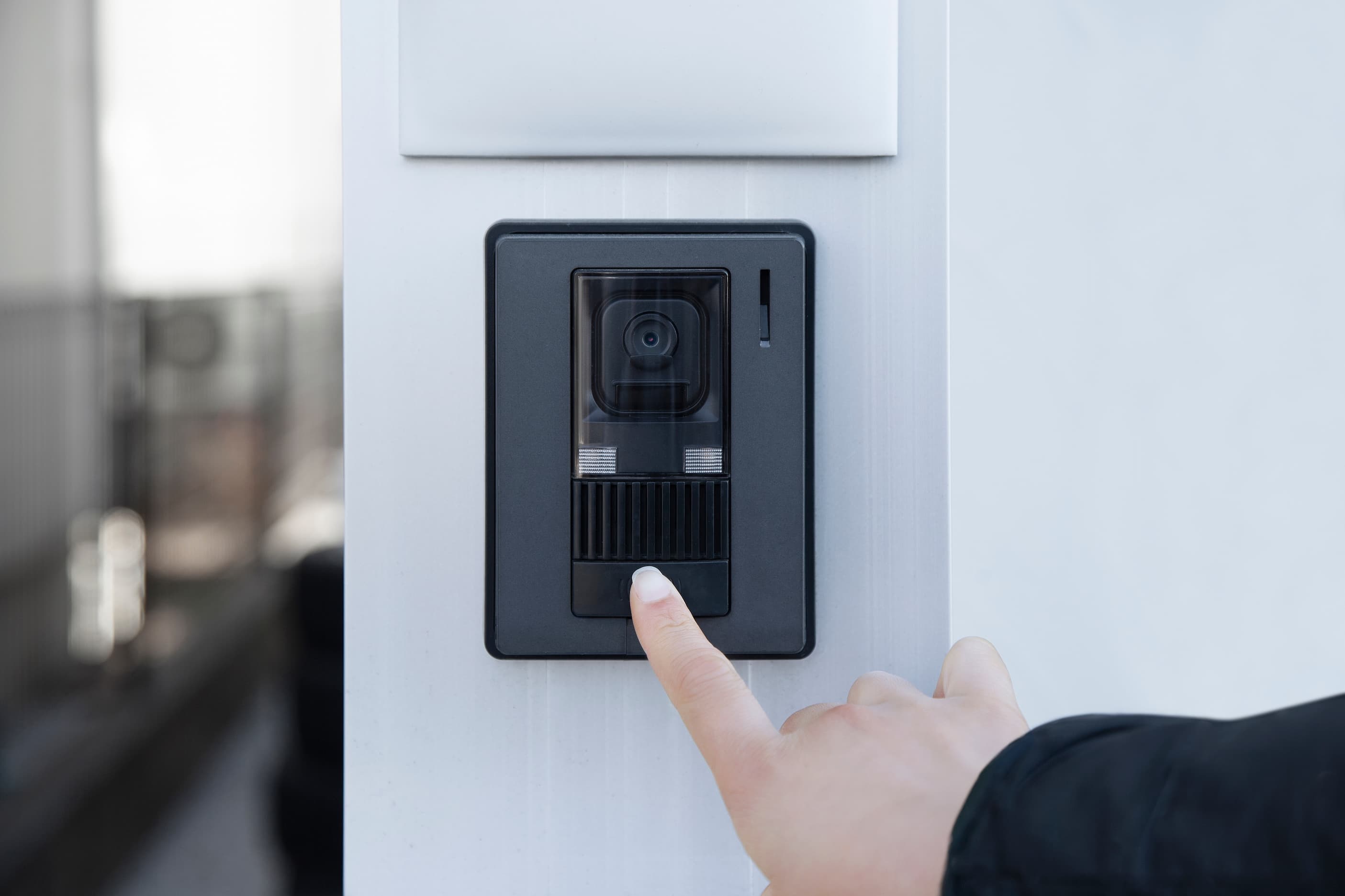 Video Doorbells Without Subscriptions In Canada: Your Options (And Key Considerations)