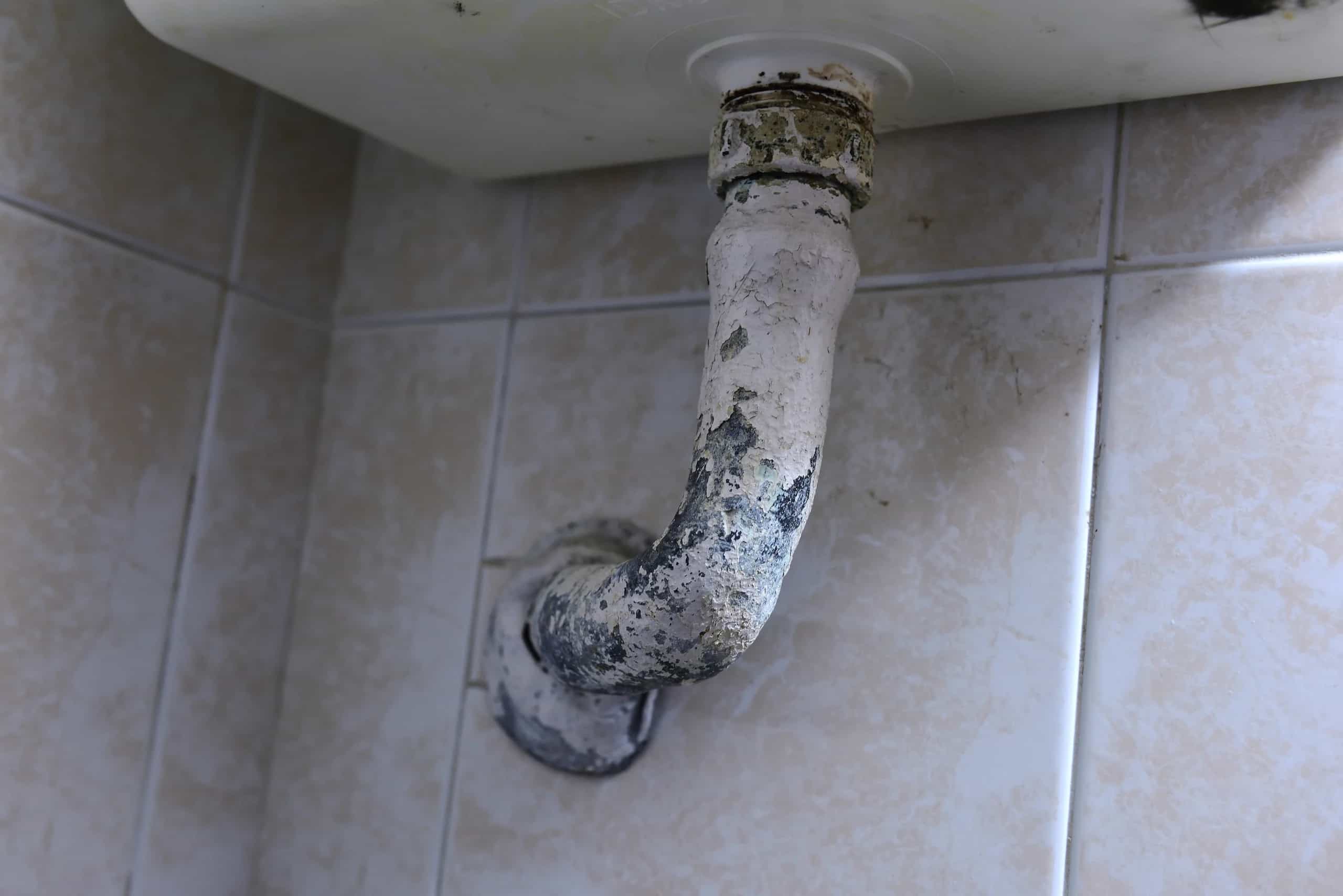 Lead Water Pipes in Canada: How to Check, Costs, and Rebates
