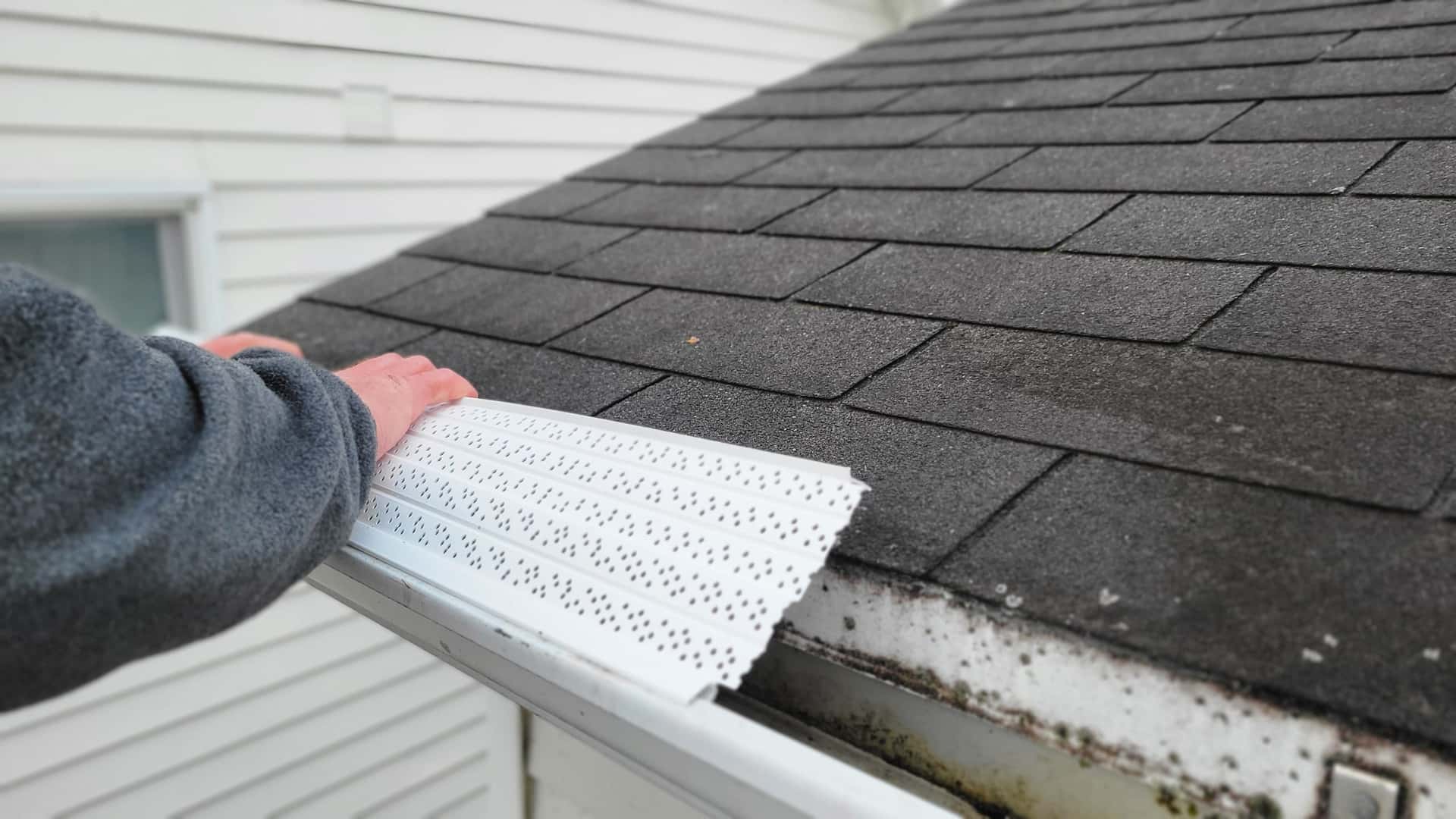 Questions to Ask Before You Buy Eavestrough Guards: Warranty Terms, Cleaning, and Hidden Add-Ons
