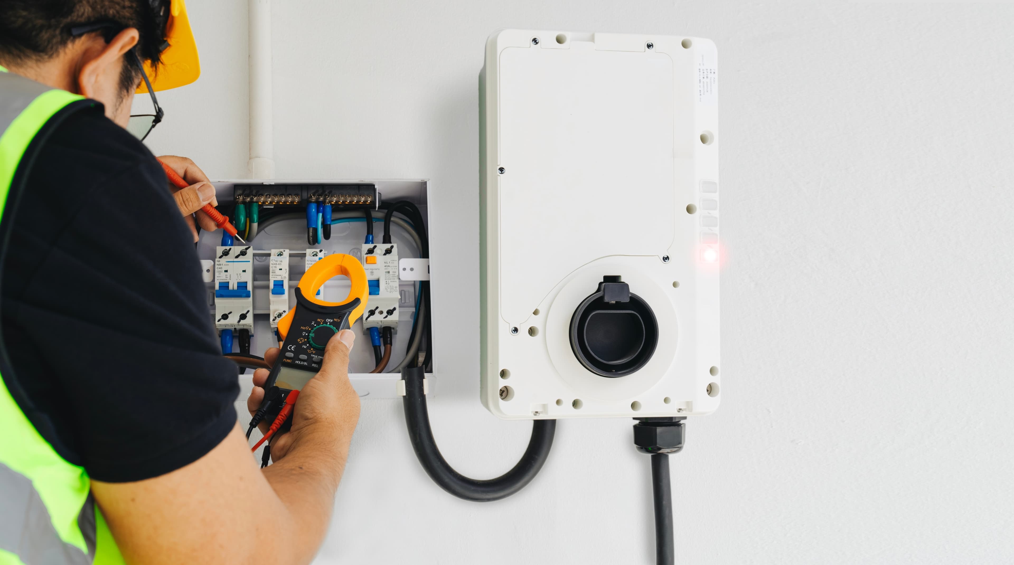 100A to 200A Panel Upgrade: Costs, Permits, and ESA Inspection Explained