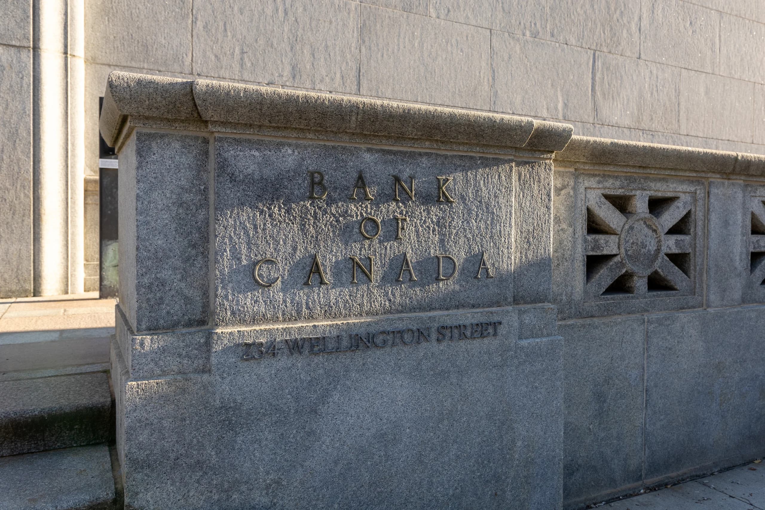 Bank of Canada Deliberations Point to a Prolonged 2.25% Hold as Renewers Face Rising Fixed Rates