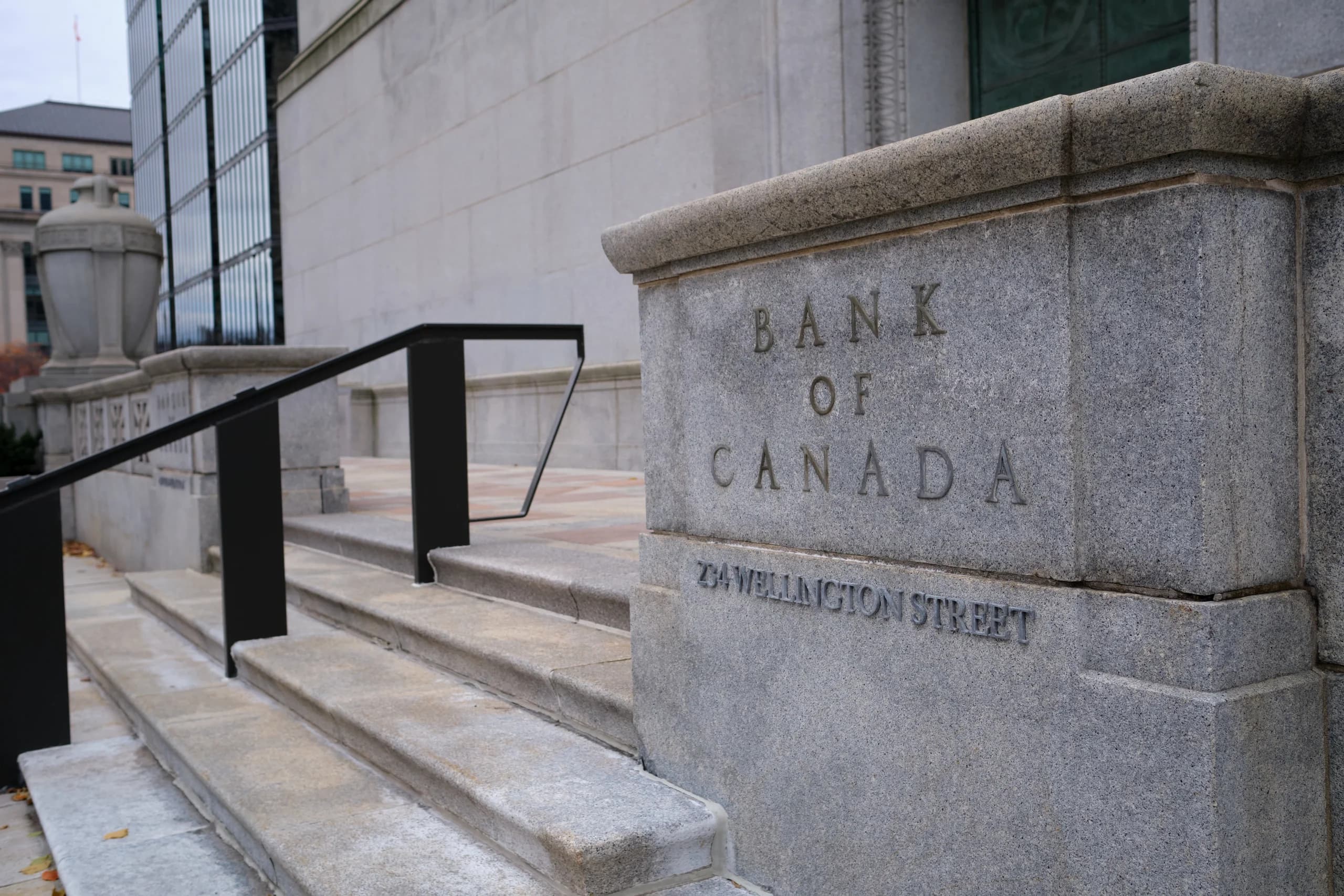Bank of Canada Holds at 2.25% for Seventh Straight Meeting as Long Bond Yields Push Fixed Rates Up