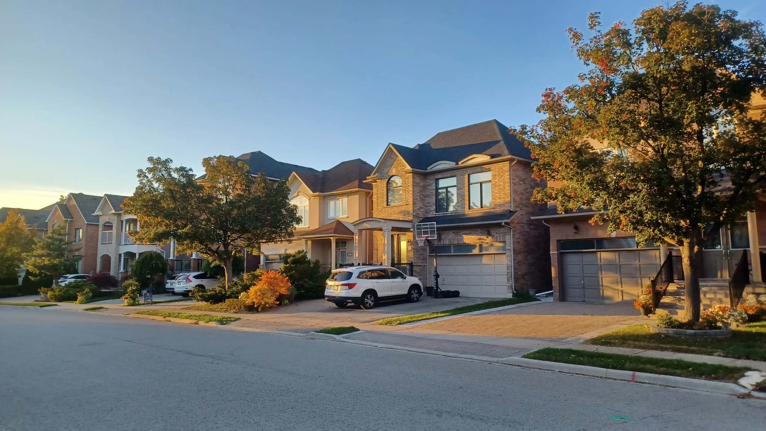 National Home Prices Down 4.3% With Toronto Off 20% From Peak in Sixth Monthly Decline