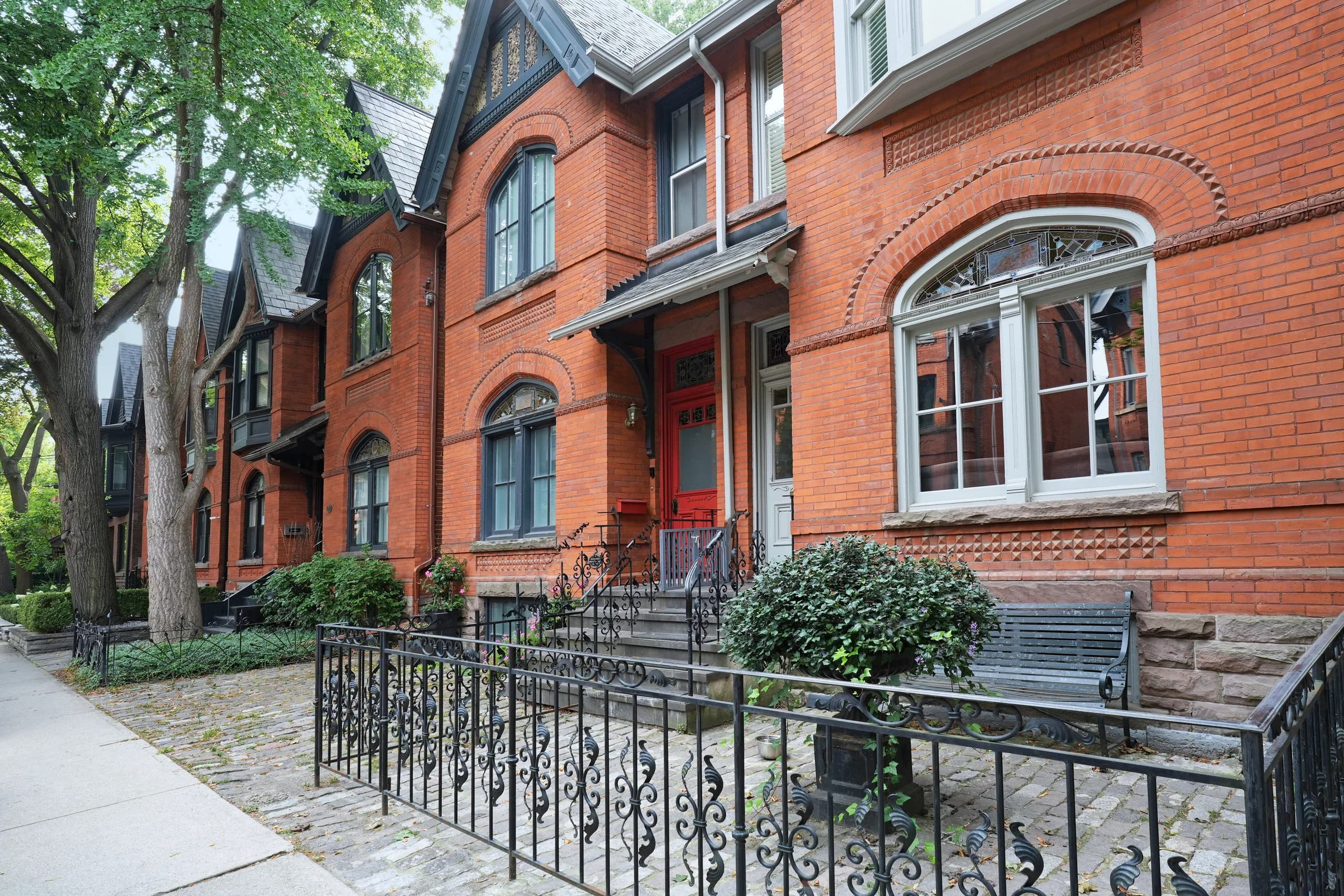 GTA Resale Tightens in May as Sales Climb 6.3% While New Listings Plunge 18.9%, Pointing to Price Floor