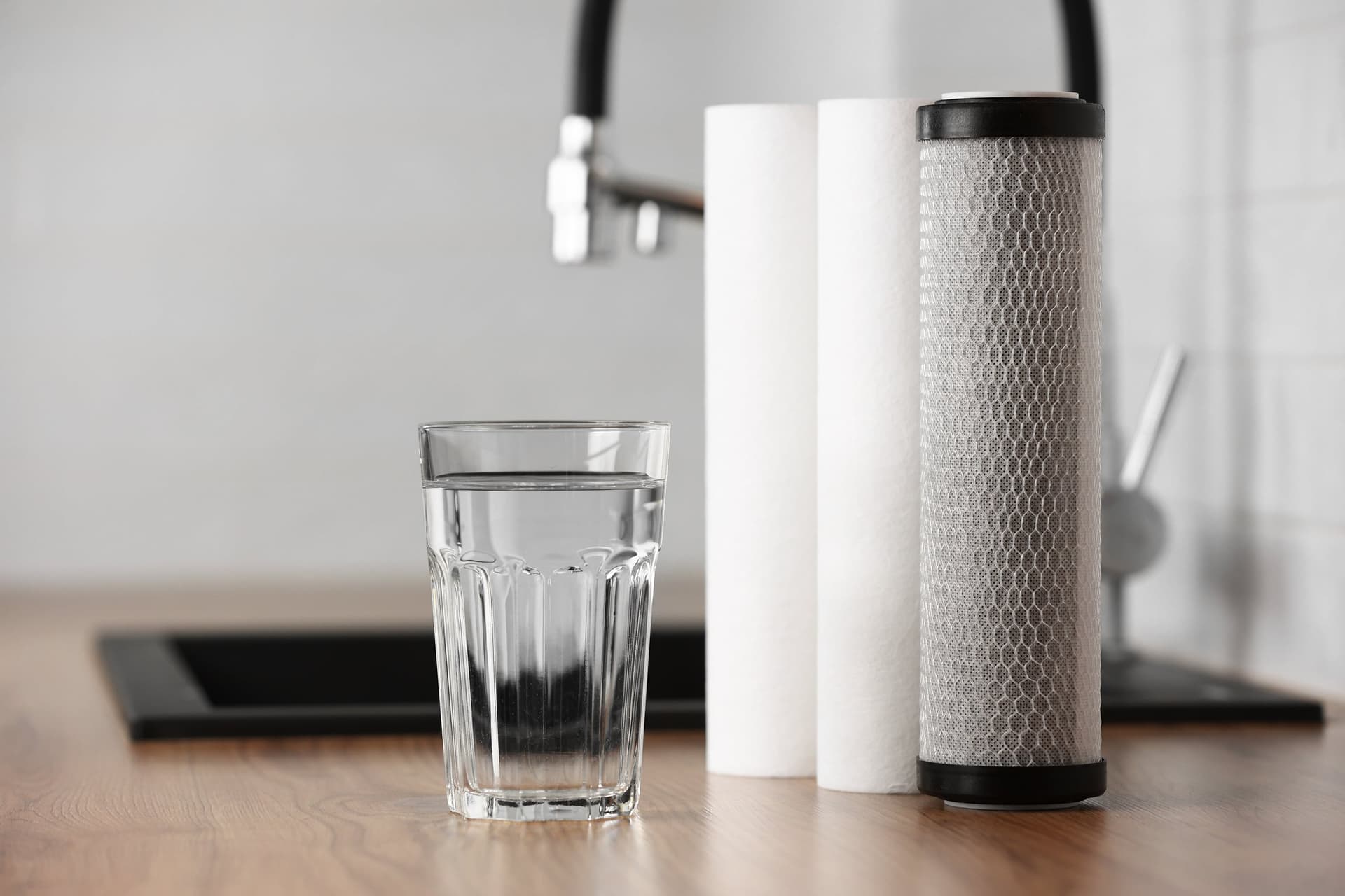 Reverse Osmosis Water vs Filtered Water: What’s Actually Different in Taste, TDS, and Everyday Use