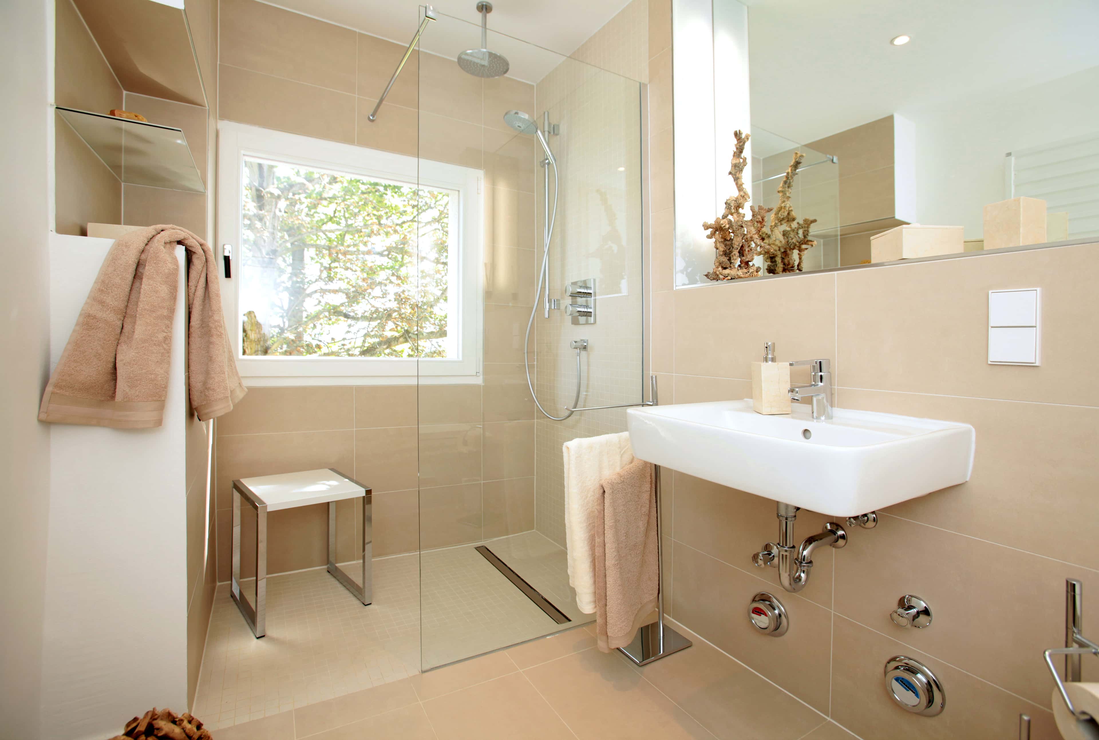 Tub-to-Shower Conversions in Canada: The Options That Change Cost, Timeline, and Waterproofing Risk
